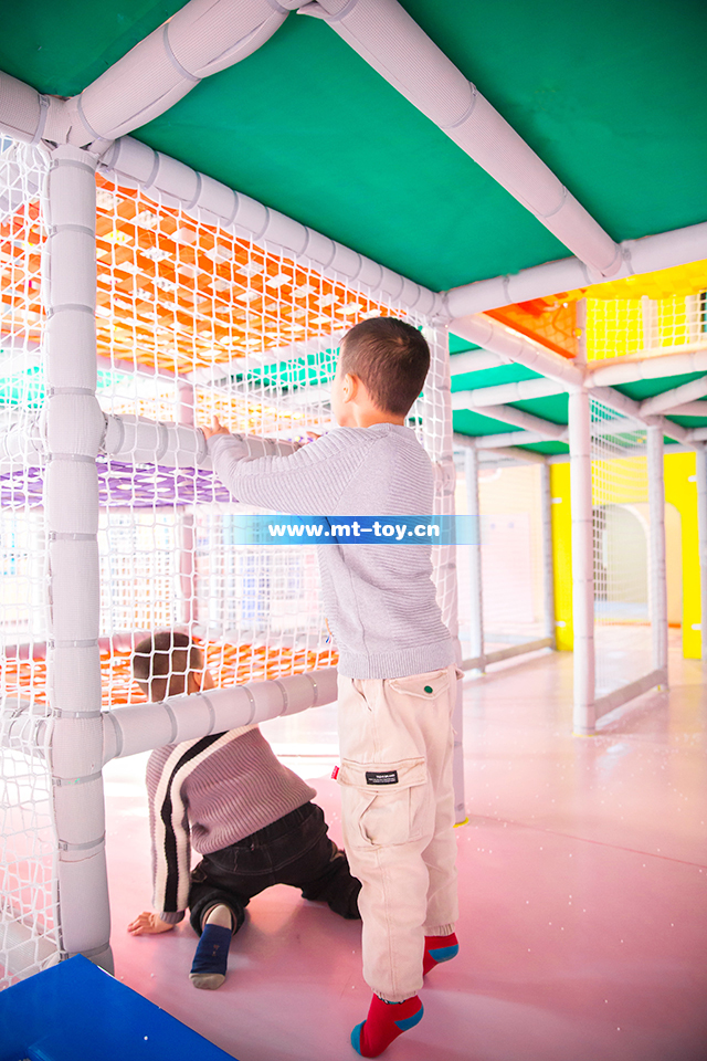 新疆库尔勒市朝阳路新汇嘉购物中心淘气堡案例